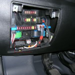 Umístění OBD čtečky v osobním automobilu.